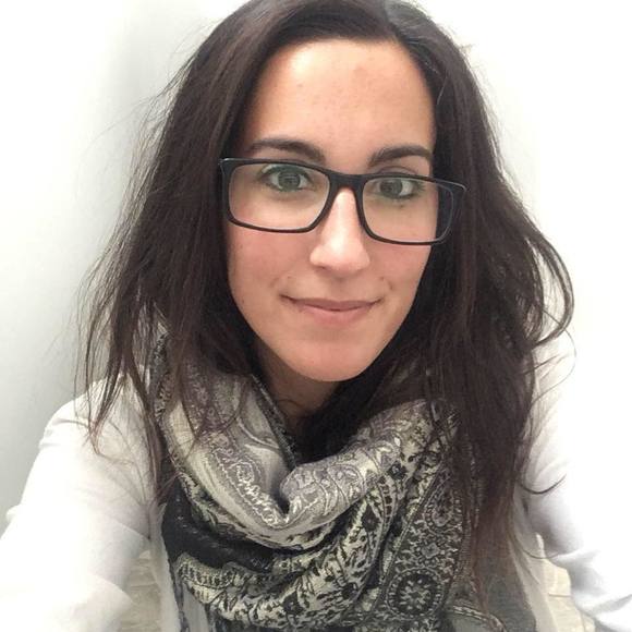 Meet your Posher, Stacey - Picture 1 of 1